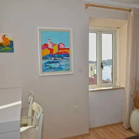 דירה Classy And Modern Old Town Quarter רוביני